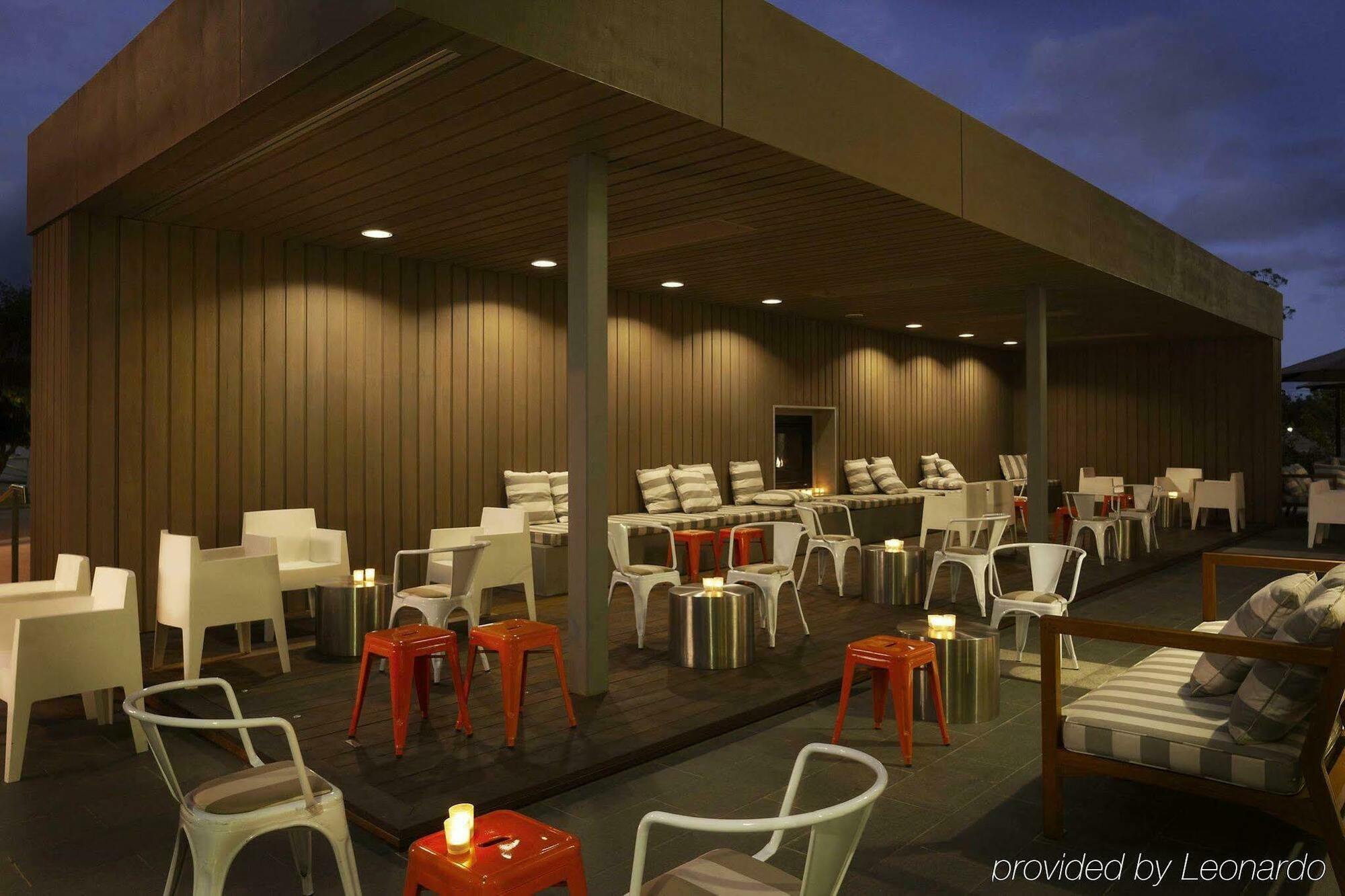 Hotel Realm Kanberra Dış mekan fotoğraf The rooftop bar at the Standard East Village